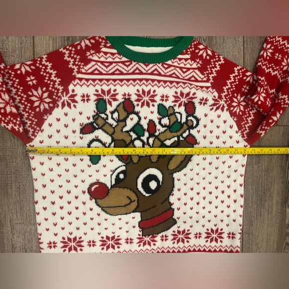 Happy Holidays Reindeer Christmas Sweater XL Red White Green Lights - Picture 8 of 9